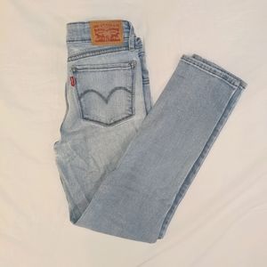 Levi's Women's 712 Slim Jeans